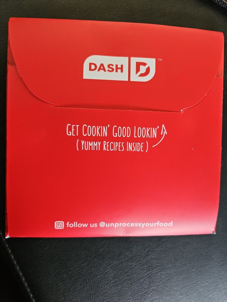 DASH Deluxe Electric Egg Cooker with 12 Egg Capacity (DEC012BK)