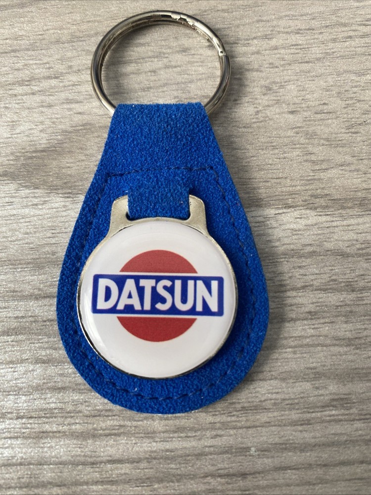 DATSUN  KEY CHAIN ....BLUE