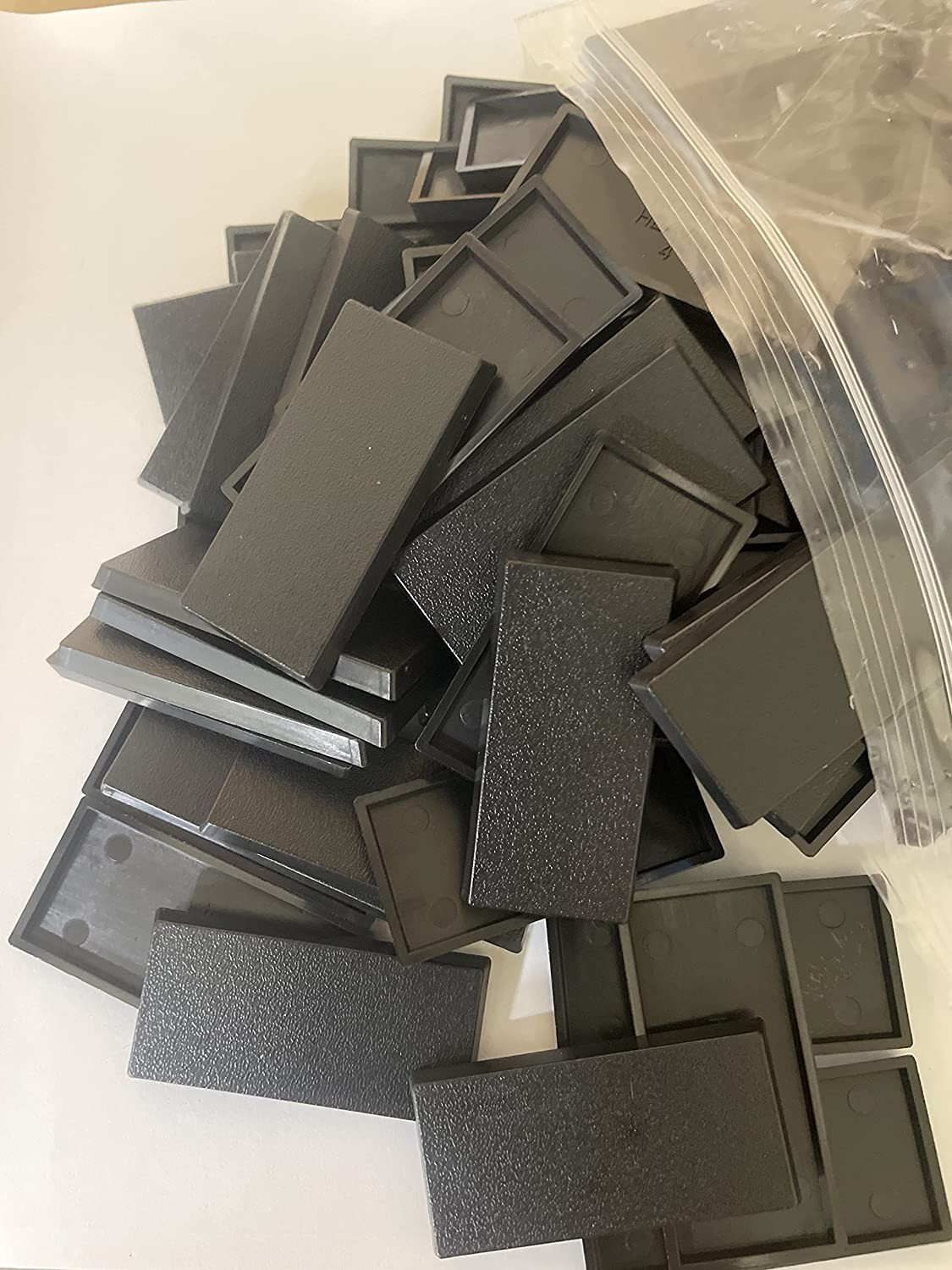 Lot Of 100 - 25mm X 50mm Rectangular Calvary Bases Used For Warhammer Fantasy