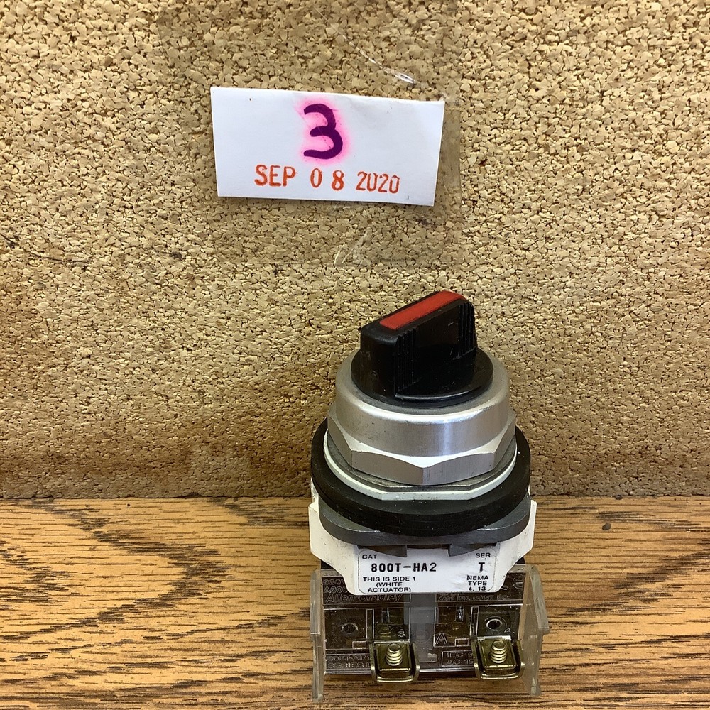 Allen-Bradley 800T-HA2 Ser T Selector Switch