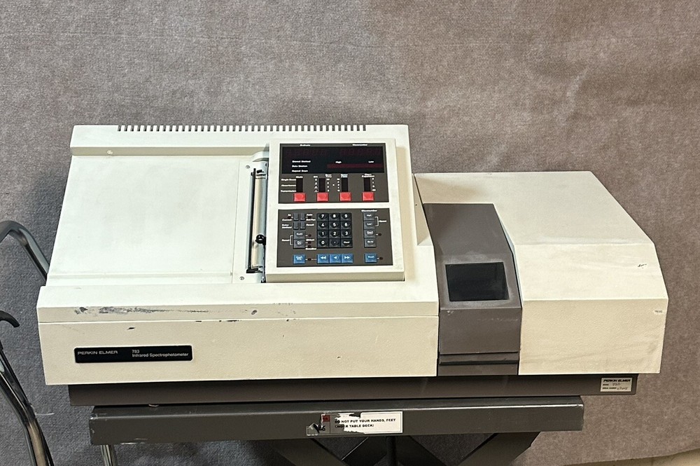 Perkin Elmer 783 Infrared Spectrophotometer