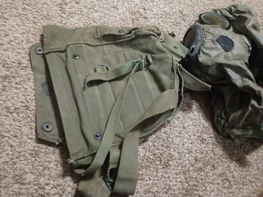 Vintage US Gas Mask