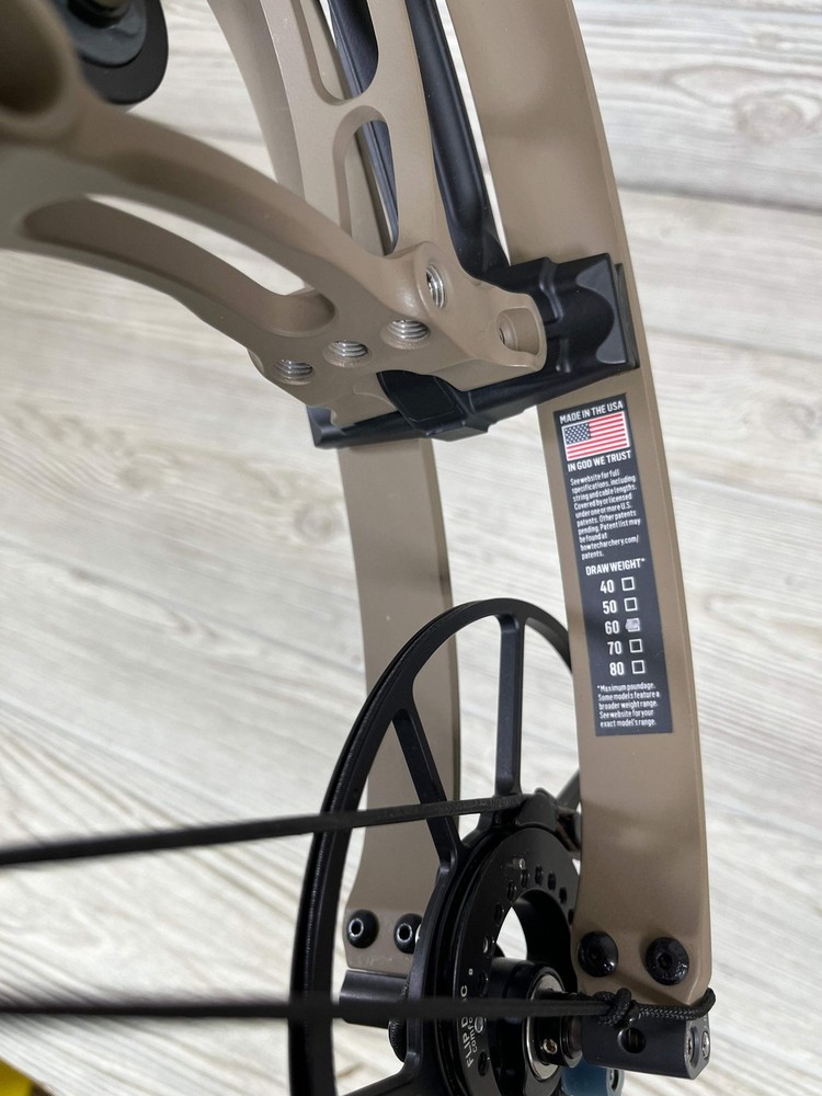 Bowtech Core SS 50-60lbs RH Flat Dark Earth Package LOADED