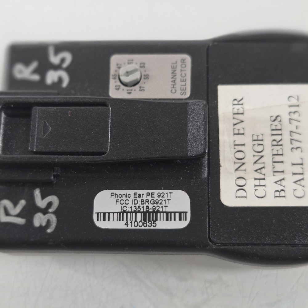 4 Bodyworn Transmitter 921T Radium 216MHz Phonic Ear UNTESTED - 1 DOESNT TURN ON