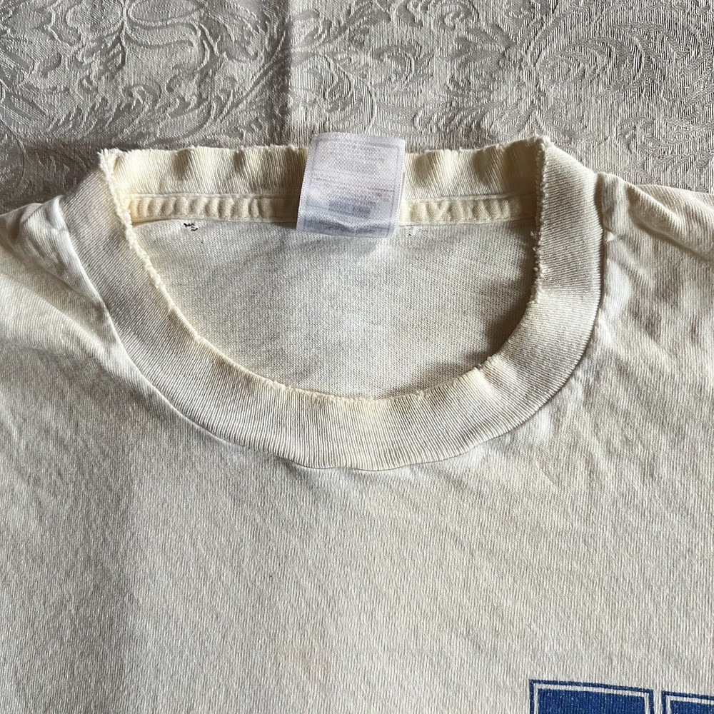 Vintage 90s Huntington Blue Devils L Tee