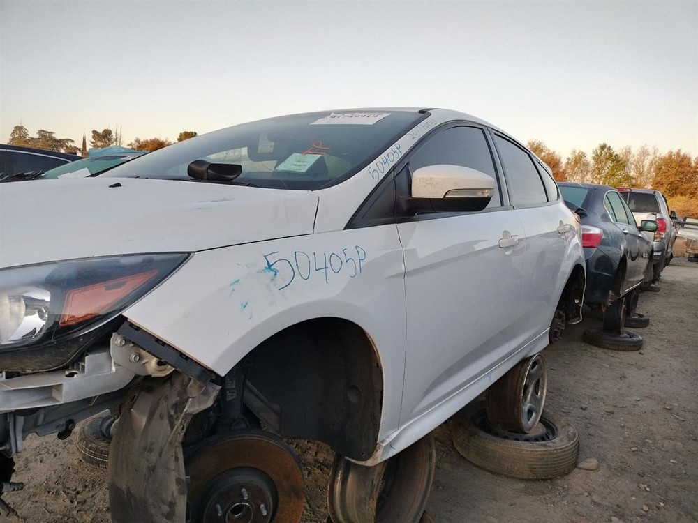 LEFT REAR DOOR WINDOW REGULATOR OEM 2013 FORD FOCUS