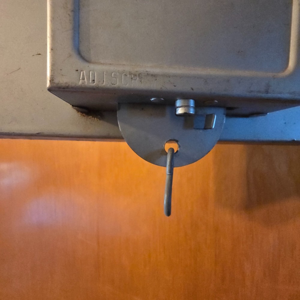 VINTAGE HANSON HANGING SCALE MODEL 842 RUSTIC KITCHEN