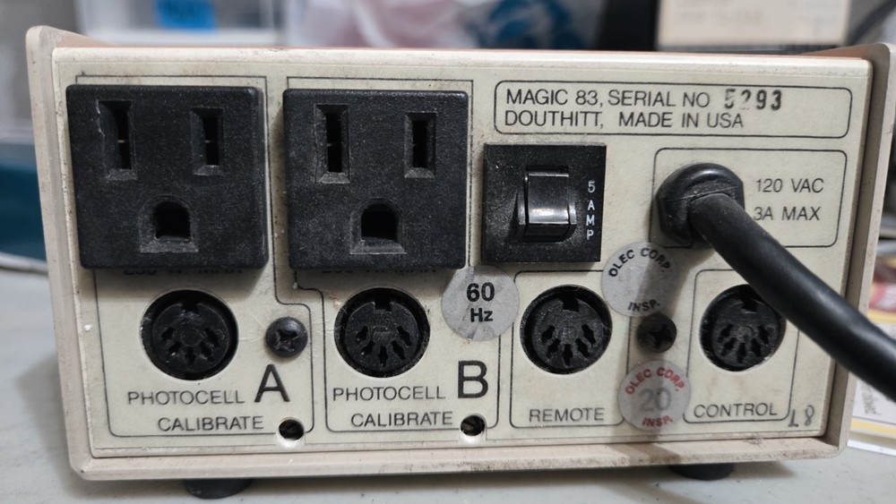 Douthitt Magic 83 Light Integretor