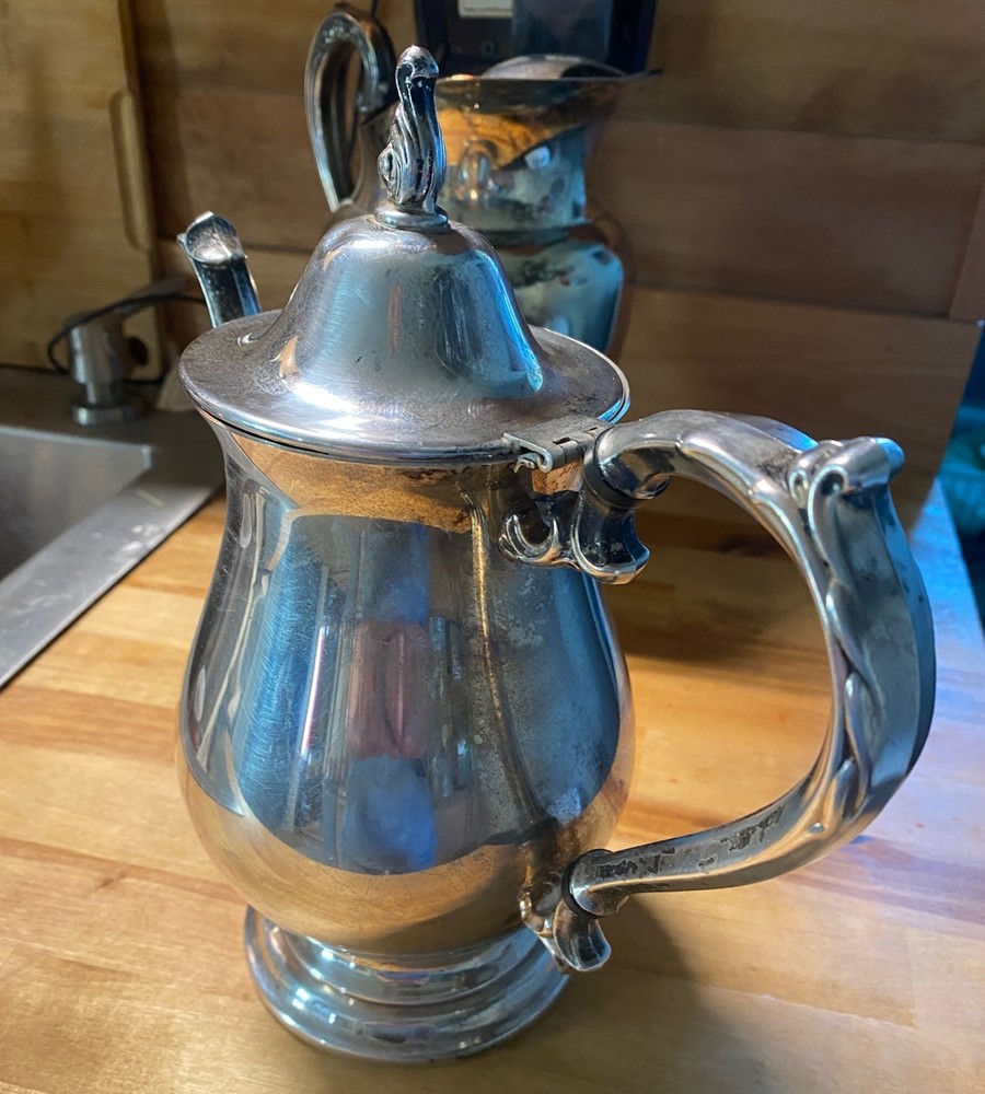 Vintage Oneida Silverplate Teapot & Water Pitcher Set Ornate