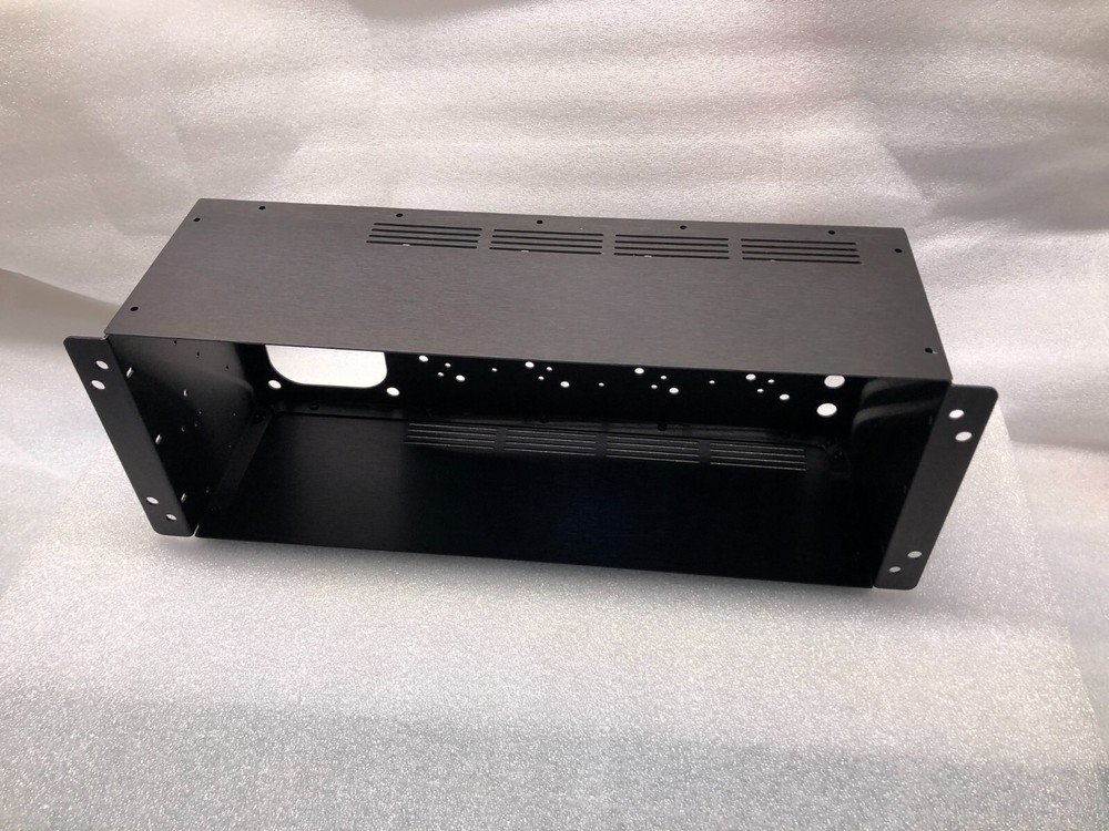 Phase Linear PL400 Amplifier Upgrade Chassis - White Oak Audio Design