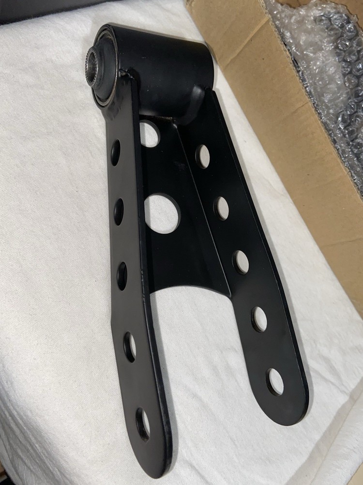 Bellteach Leaf Rear Shackles