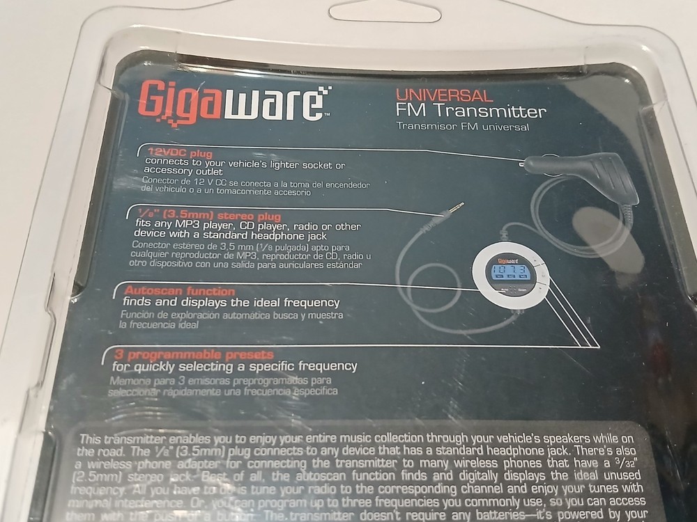 Gigaware FM Transmitter NEW! 12-494 12VDC plug - 3.5mm plug - Autoscan