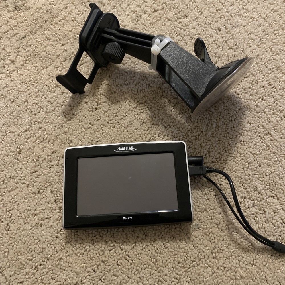 Magellan Maestro 4250 Automotive Mountable Bundle