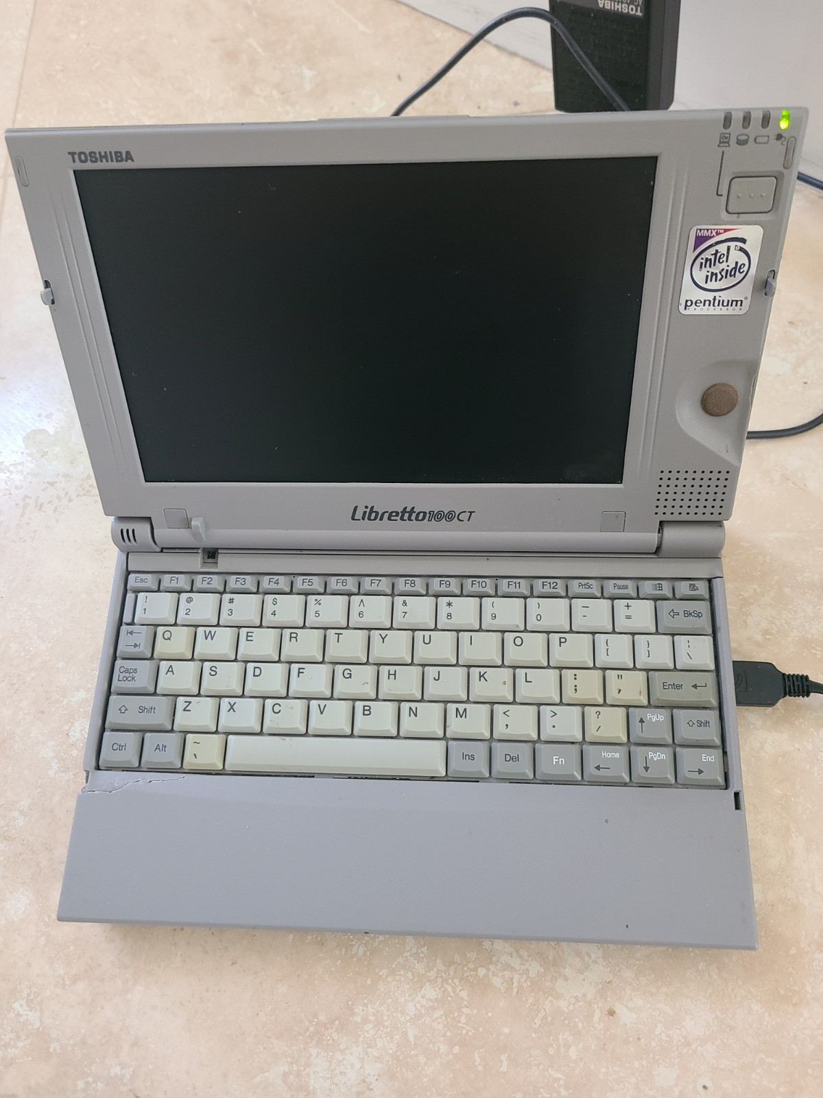 Toshiba Libretto 100CT Win 95 + PCMCIA Modem + Diskette Drive + Case ~ NICE!