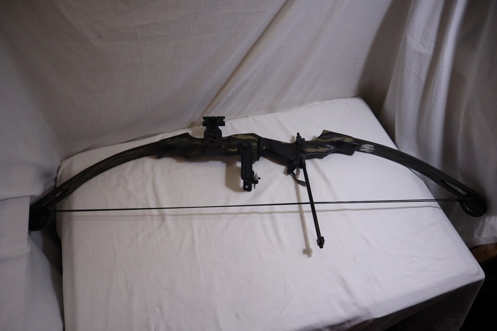 ROBINHOOD PHOENIX COMPOUND BOW (CAMOUFLAGE) ~