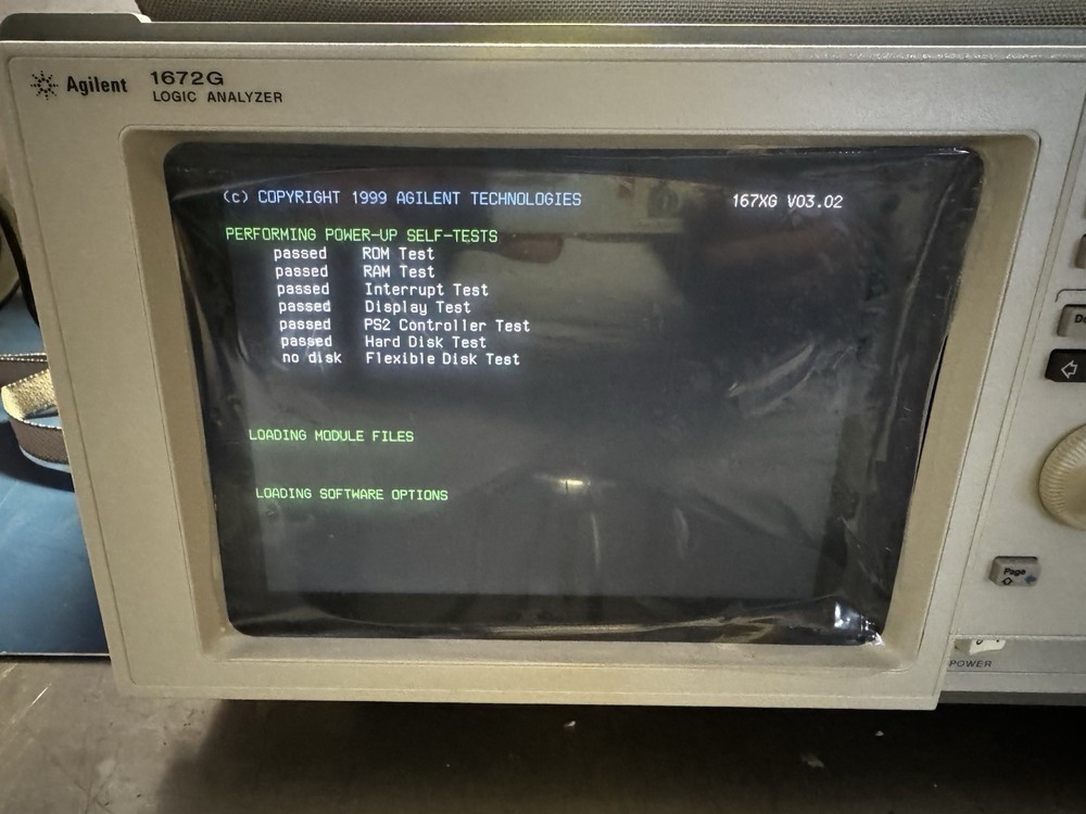 Agilent 1672G Logic Analyzer