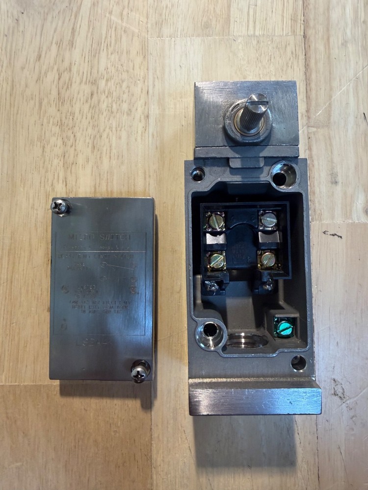 MICRO SWITCH LS2A4K (STAINLESS STEEL)