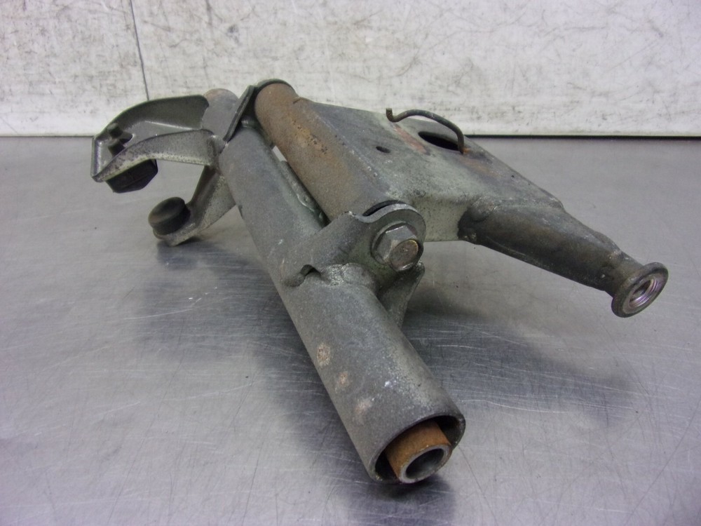523 A HONDA REFLEX NSS 250 2006 OEM ENGINE MOUNT BRACKET