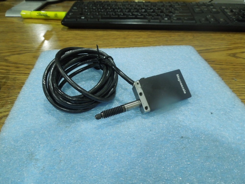 Magnescale Co. Model DL310B Straight Digital Probe.