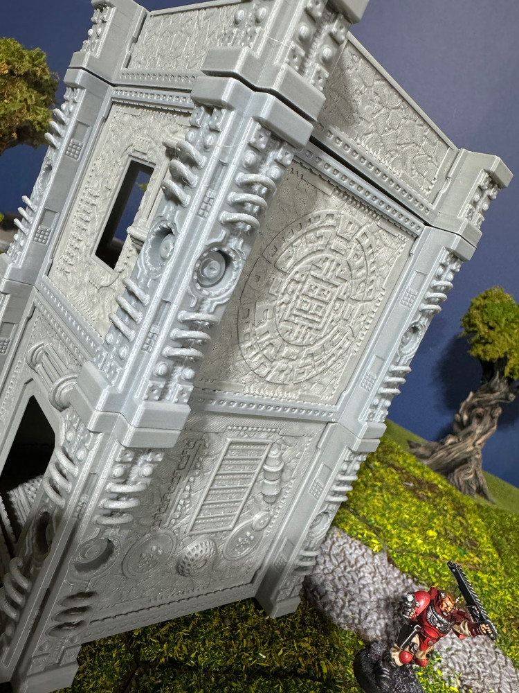 Gothic Building Sci-Fi Wargaming Terrain: 3D Printed