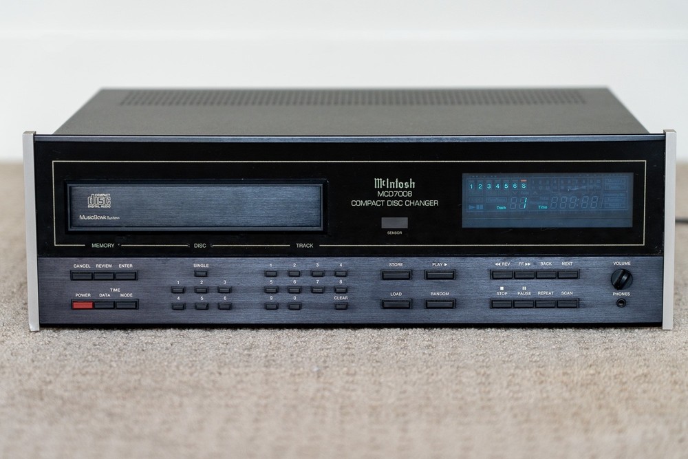McIntosh MCD7008 Compact Disc Changer