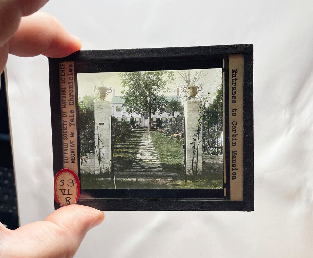 Corbin Mansion GLASS SLIDE