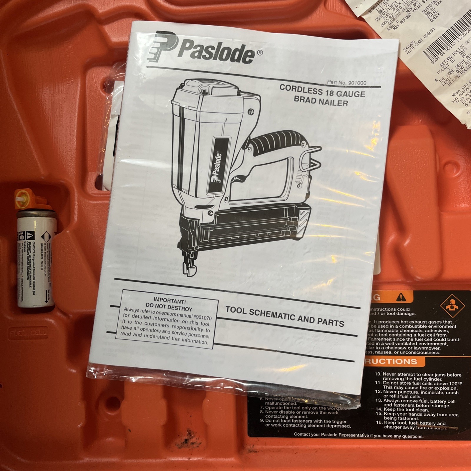 Paslode Cordless 18 Gauge Brad Nailer Kit w/ Case Battery Charger