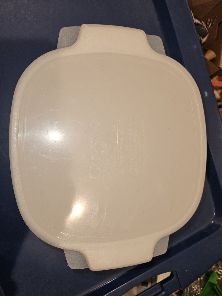 Corning Ware 3L Baking Casserole Quilt Pattern w Plastic Cover