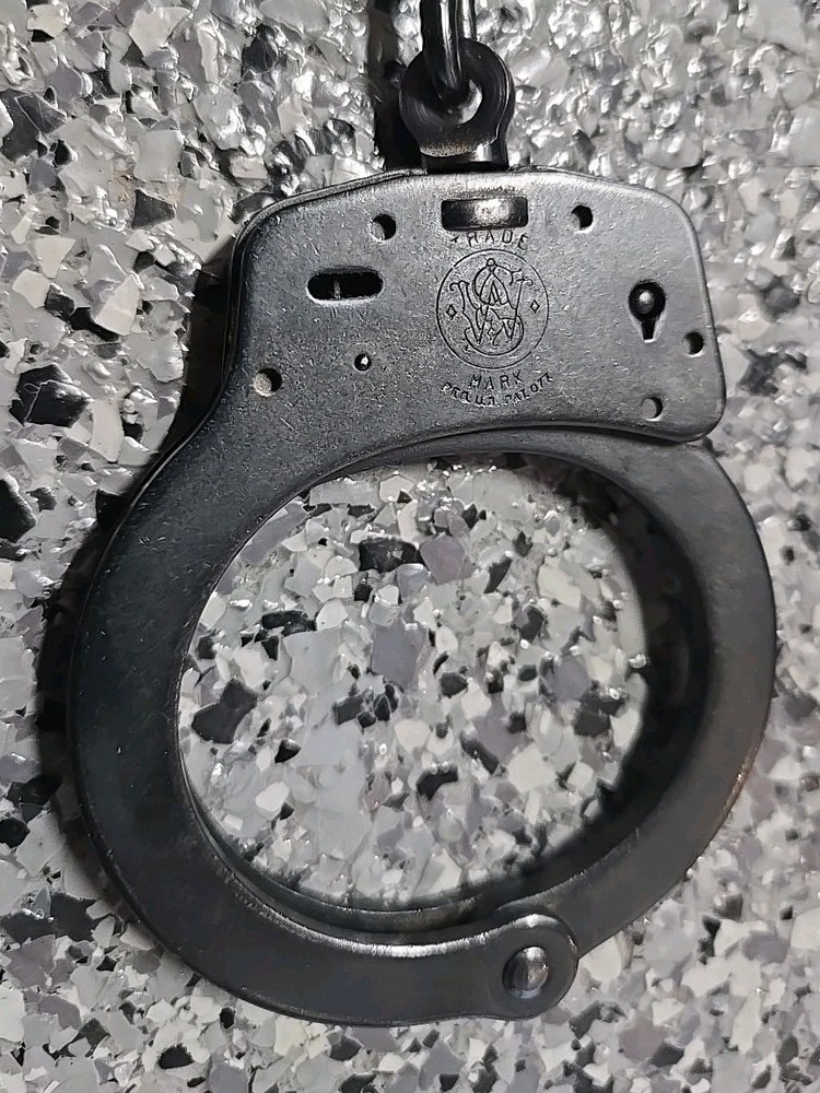 Vintage Smith & Wesson Model M100-1 Handcuffs with Box/Manual!