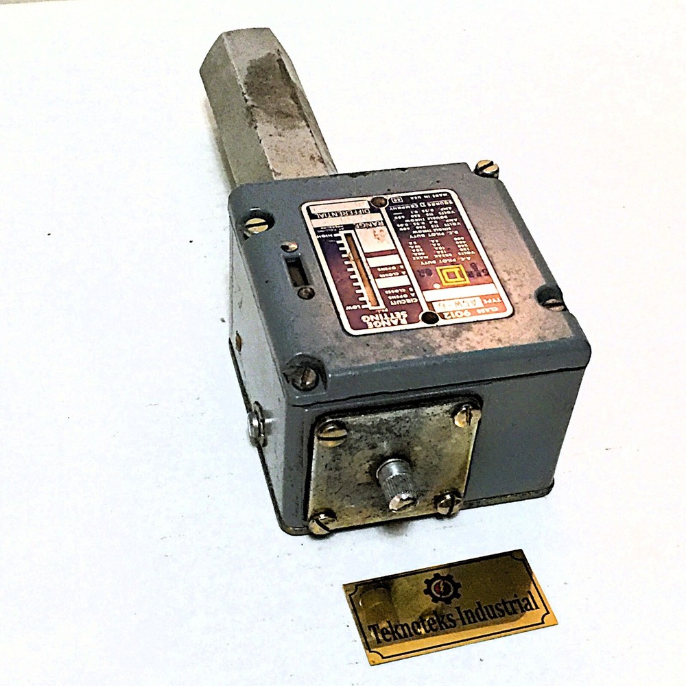 SQUARE D 9012 TYPE ACW-6 SER B PRESSURE SWITCH 75-500 PSI RANGE