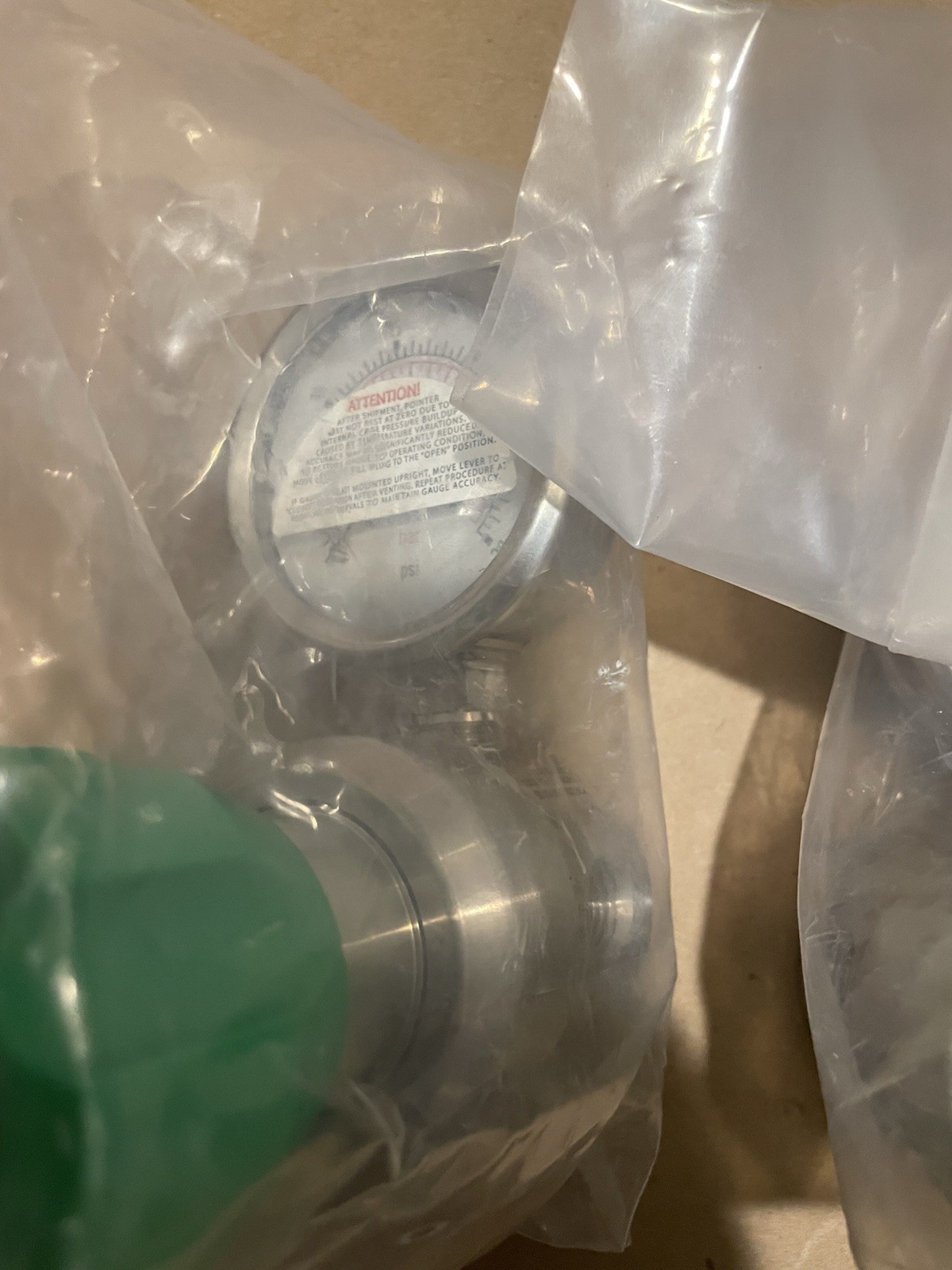 SWAGELOK BP Regulator 1/4" FNPT, KBP1DOD4B5A20000, 0-25 LOT OF 3 One Price