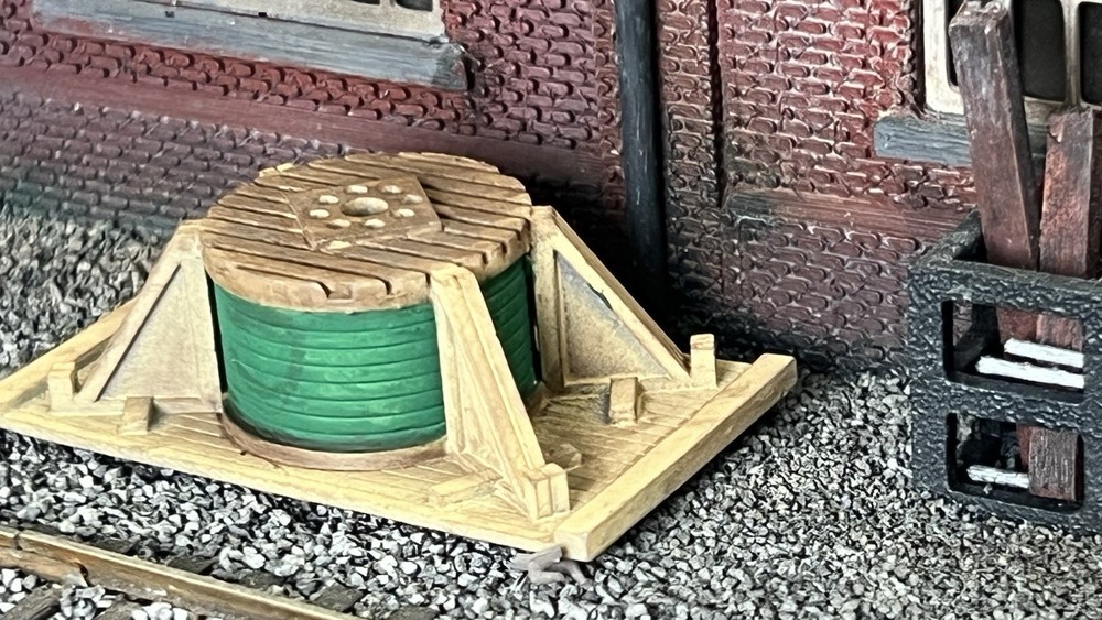 HO Scale Cable Drum On Pallet - Car Load
