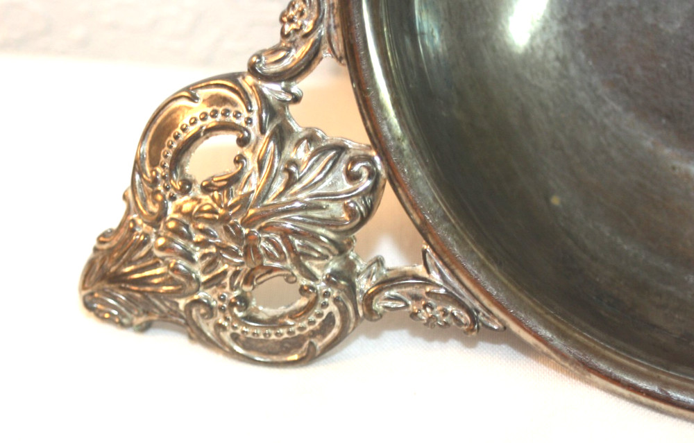 Set of 2 Porringers w/Spoons - Godinger Silver Art Co Ltd.