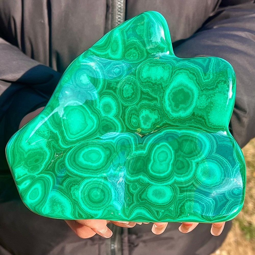 3.19LB Glossy peacock stone random transparent cluster coarse sample