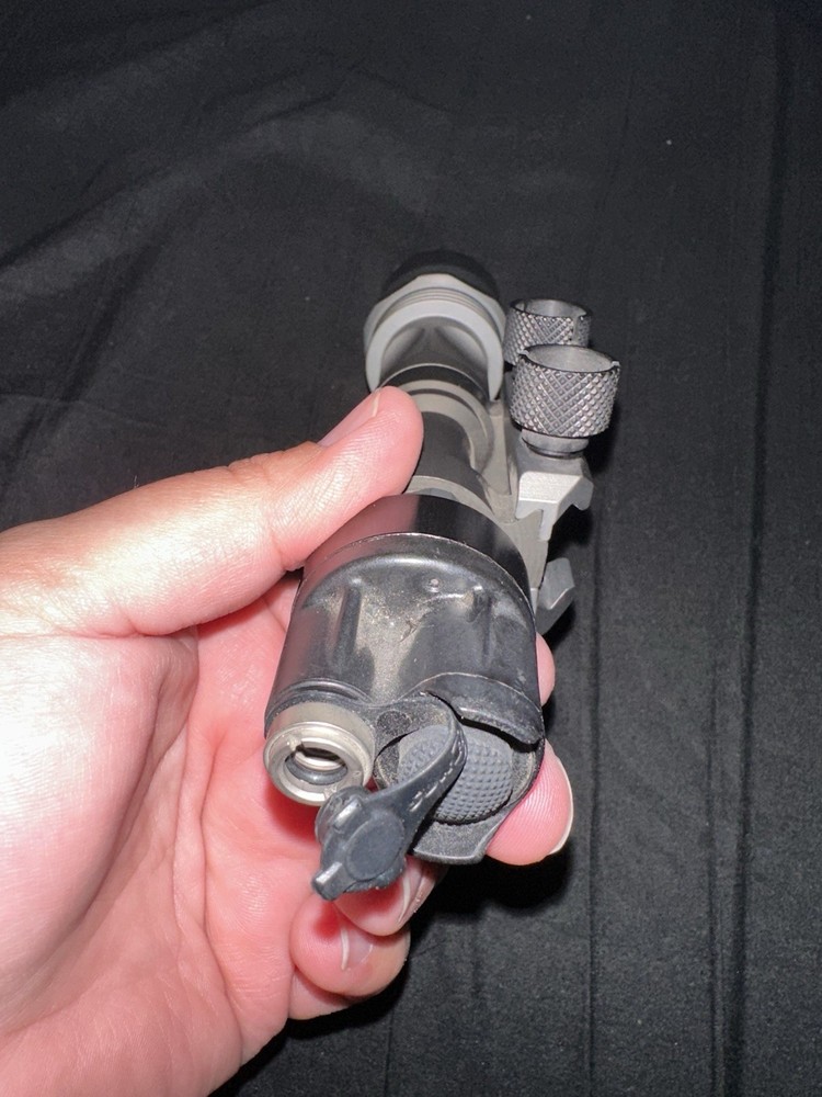 Surefire Weaponlight with Mount - A158918 - Charcoal Gray