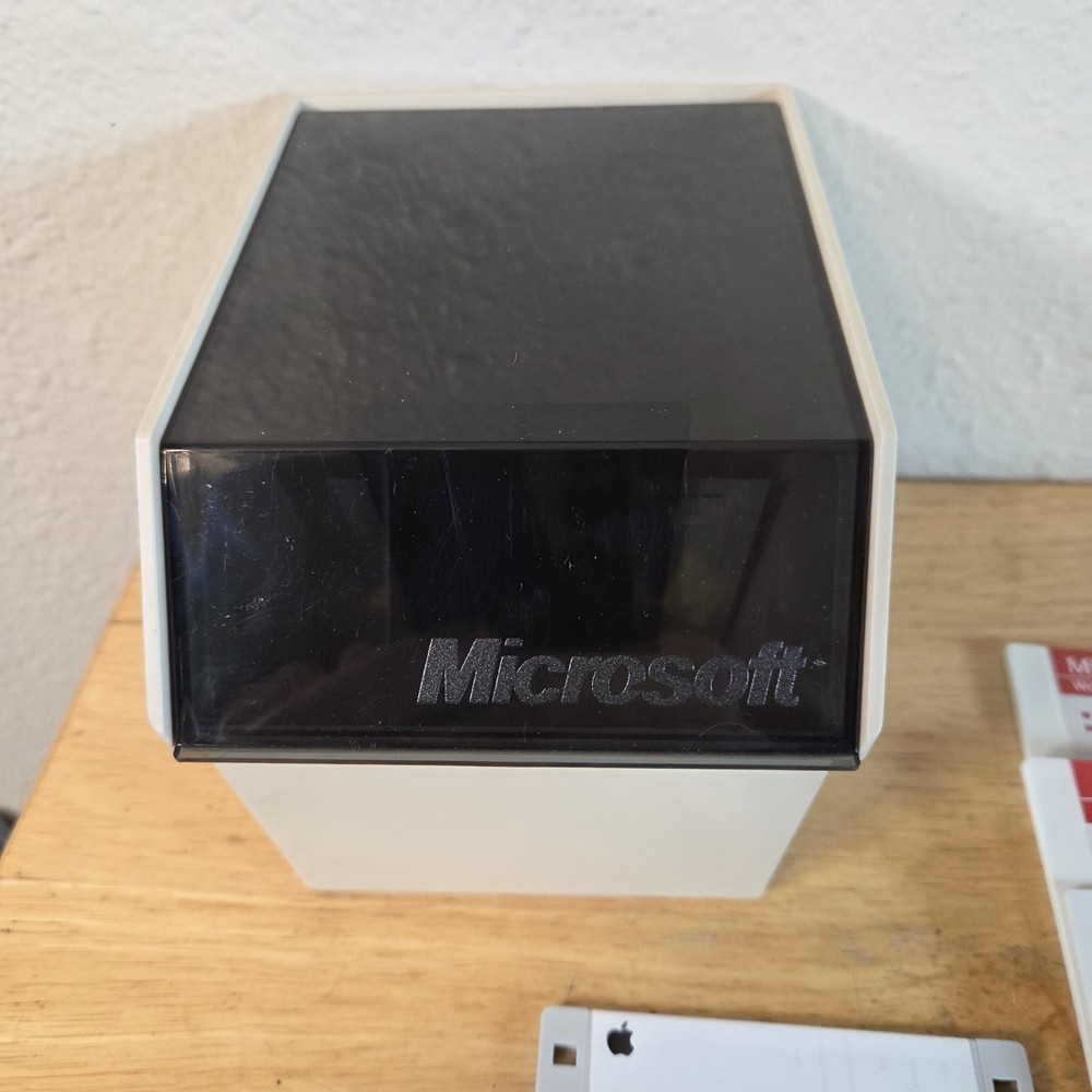 Apple Macintosh Software Lot Microsoft Excel, Word, Help, Secrets, Desktop Case