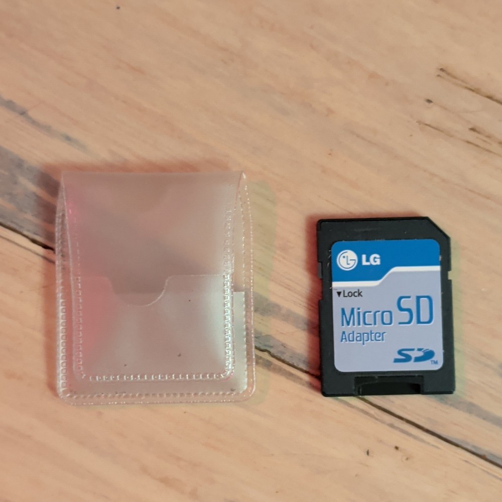 LG microSD to SD Card Adapter, Universal Compatible Card Adapter