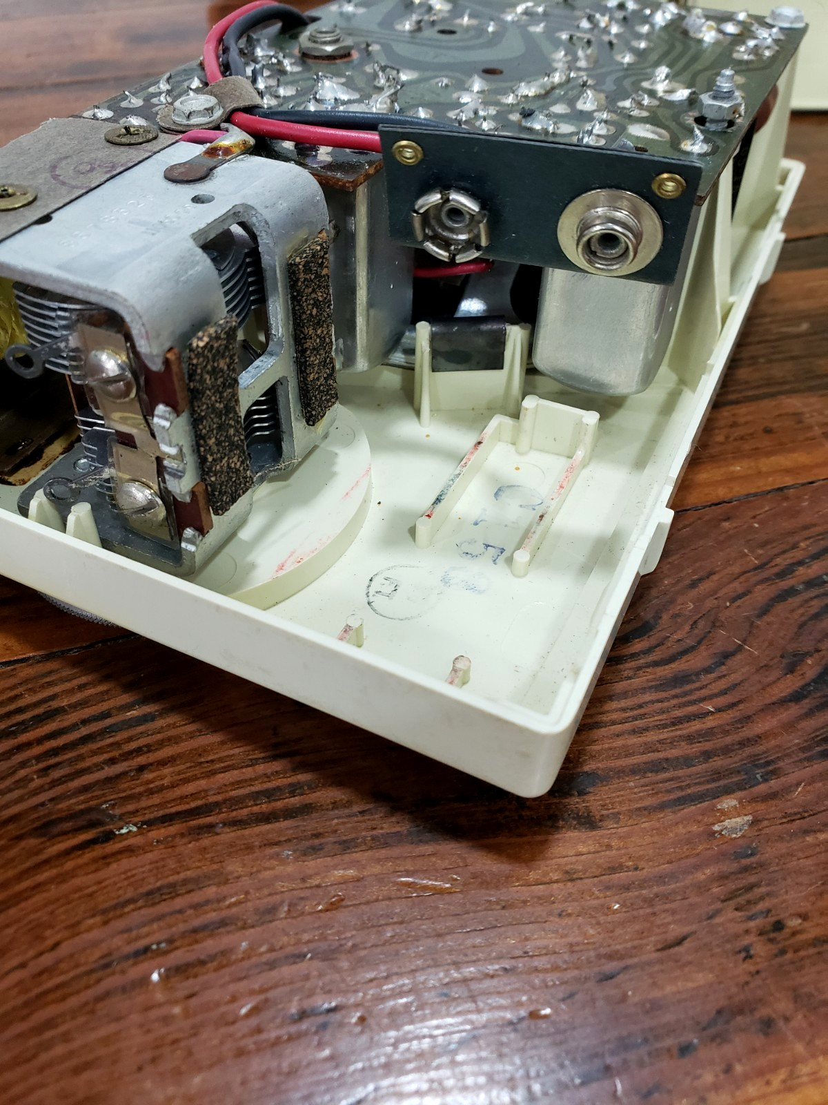 Vintage General Electric P808A Superheterodyne AM Transistor Radio NOT TESTED