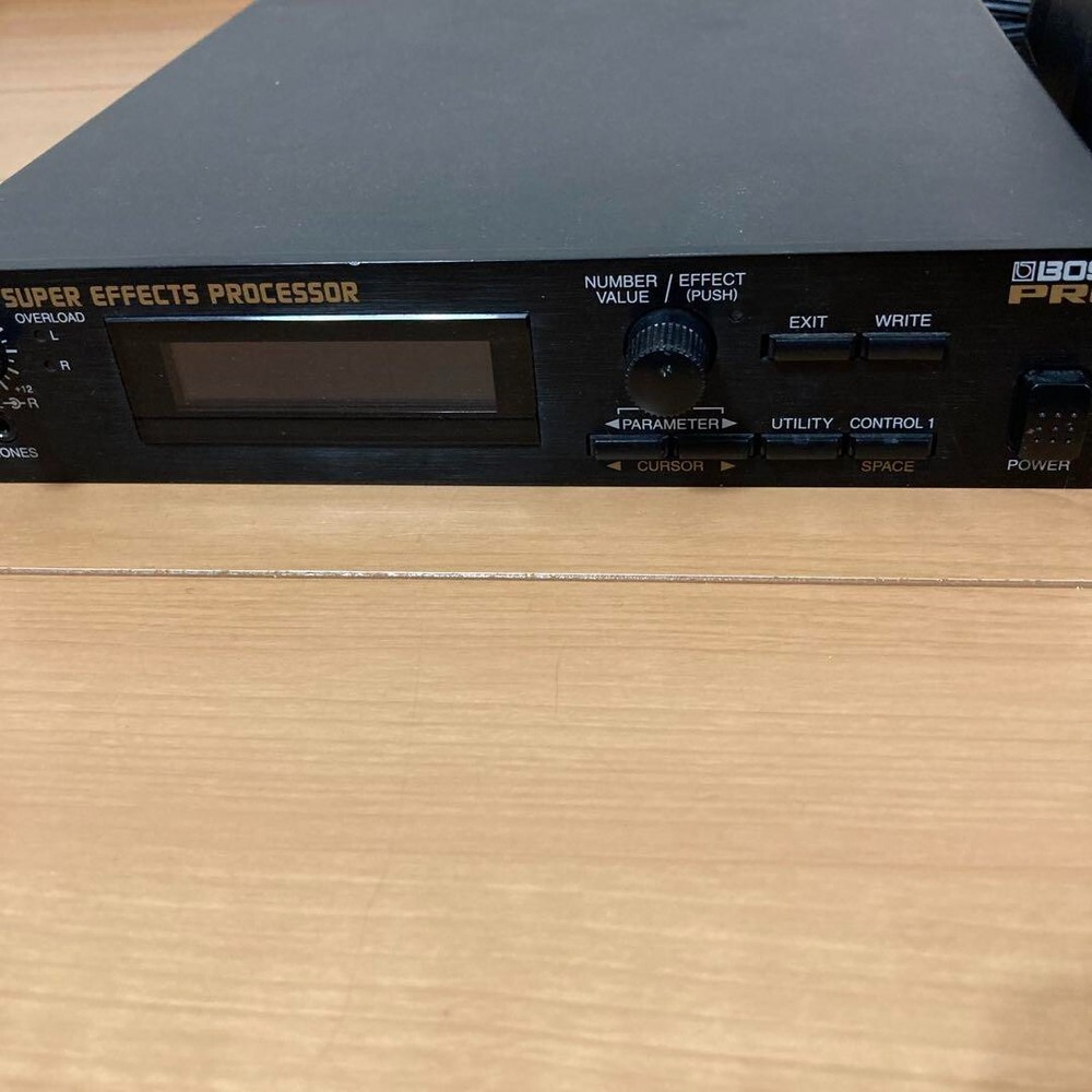 Boss SE-70 SE70 Multi Super Effects Processor