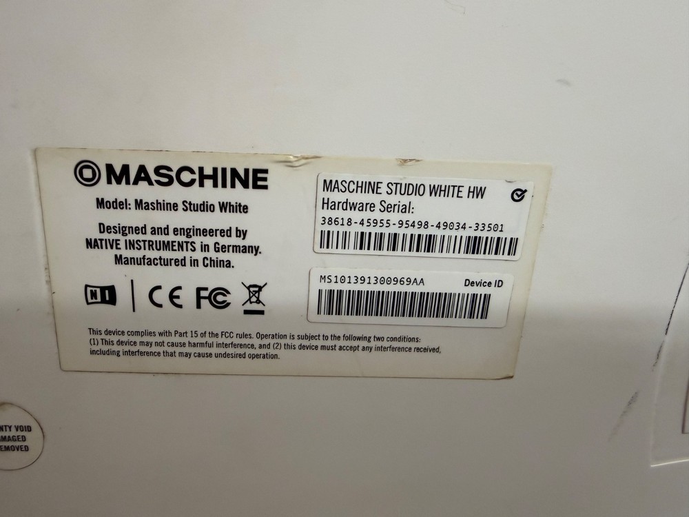 Native Instruments Maschine Studio