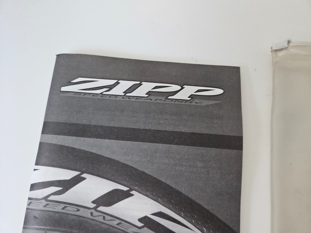 Zipp Wheels User Manual + Plastic Case