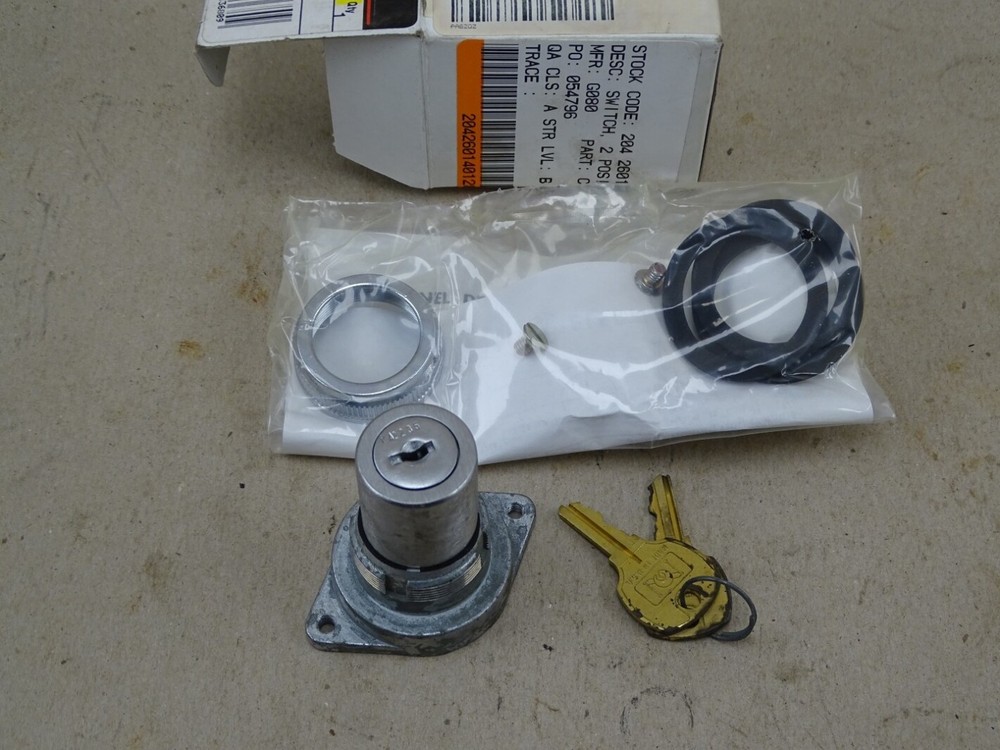 General Electric Keyed Oiltight Selector Switch , CR2940UN200D