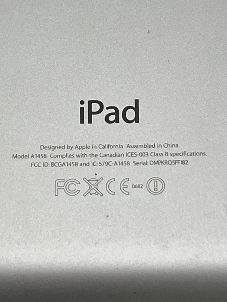 Apple Ipad 3rd Generation Wifi Tablet Compact Portable Electronics