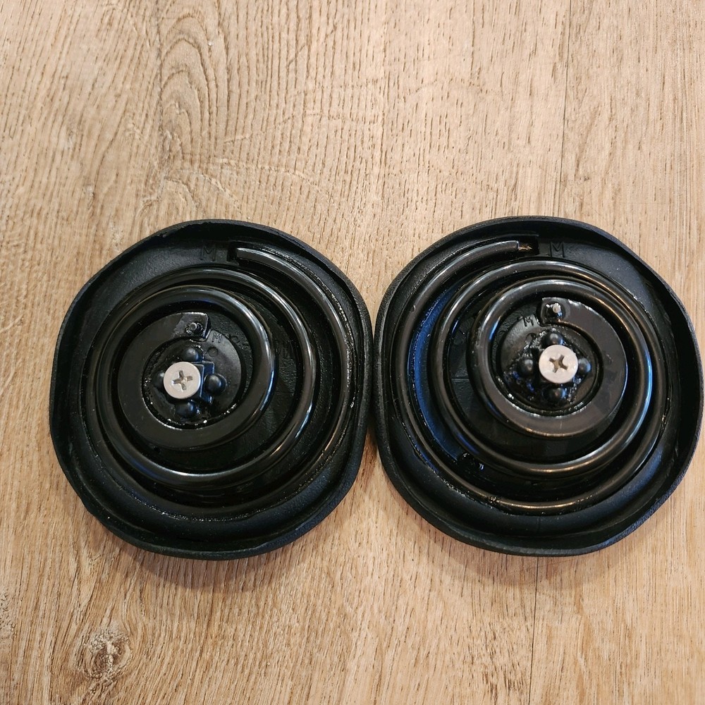 NEW Z-Coil Medium Spring Coil Heel Replacements Black Pair Authentic W/ Screws