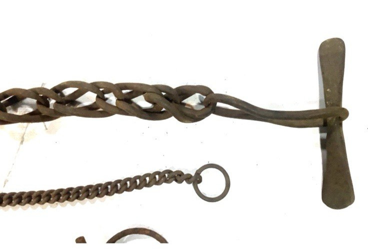 Equine Horse Chains/ bits / rusty