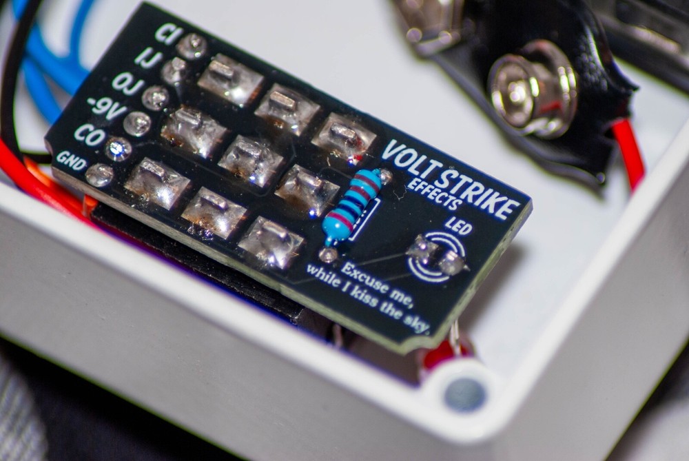 Volt Strike Effects Ol'Fuzz (Germanium Fuzz Face)