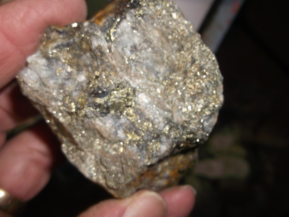 gold silver copper ore, 234 grams samples ,ore high grade .