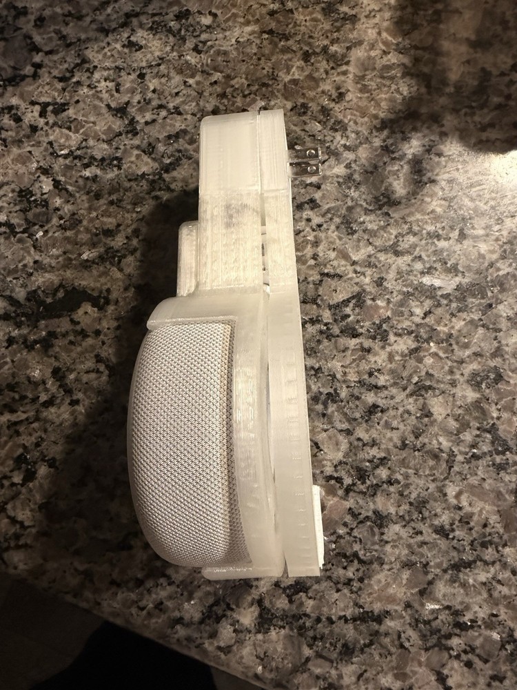 Amazon Echo Dot 3rd Generation Smart Speaker White With Wall Mount Holder