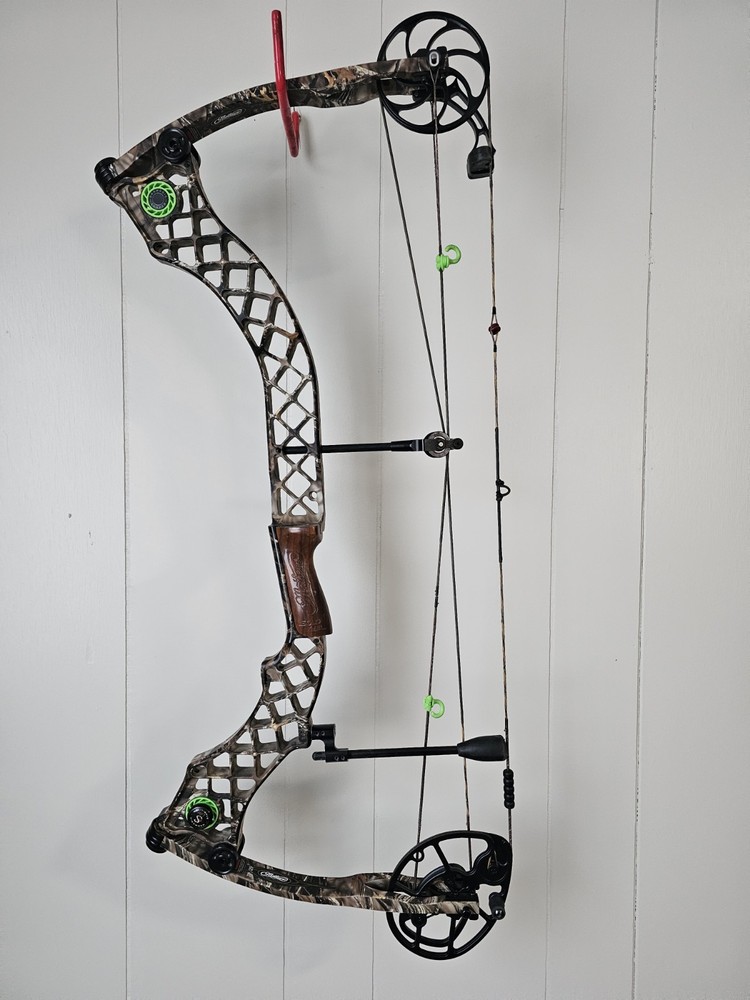 Mathews Helim Heli-m Compound Bow