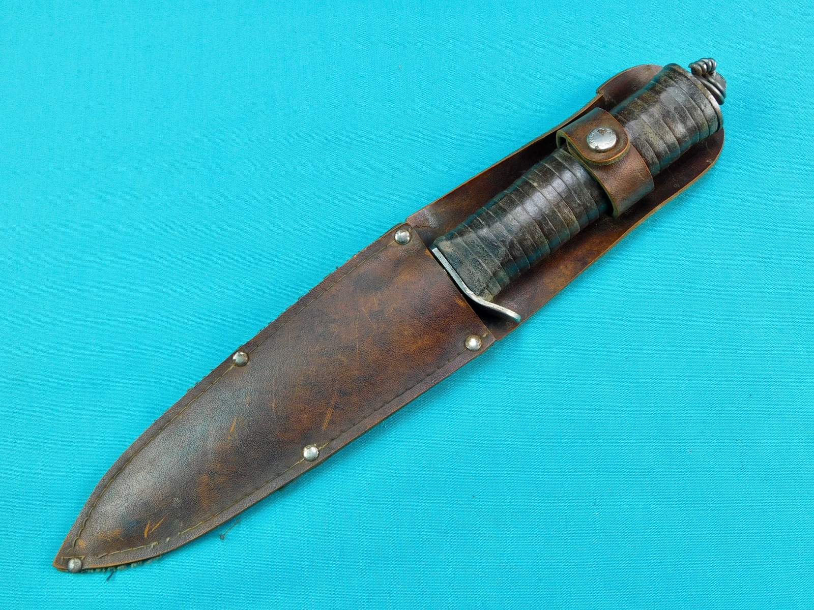 Vintage WW2 Japan Made Fighting Knife w/ Sheath